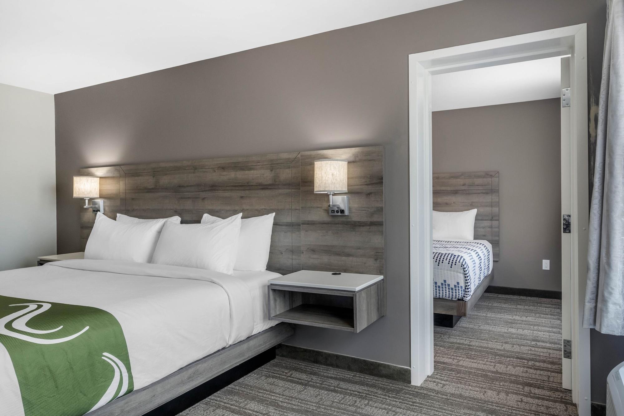 Quality Inn & Suites Amsterdam Fredericton Dış mekan fotoğraf