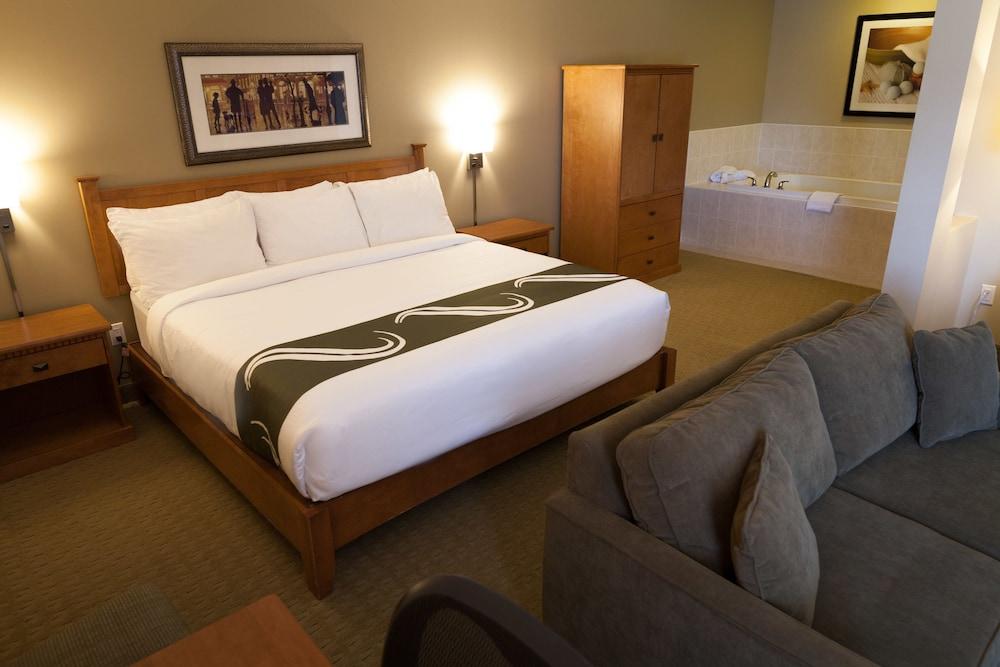 Quality Inn & Suites Amsterdam Fredericton Dış mekan fotoğraf