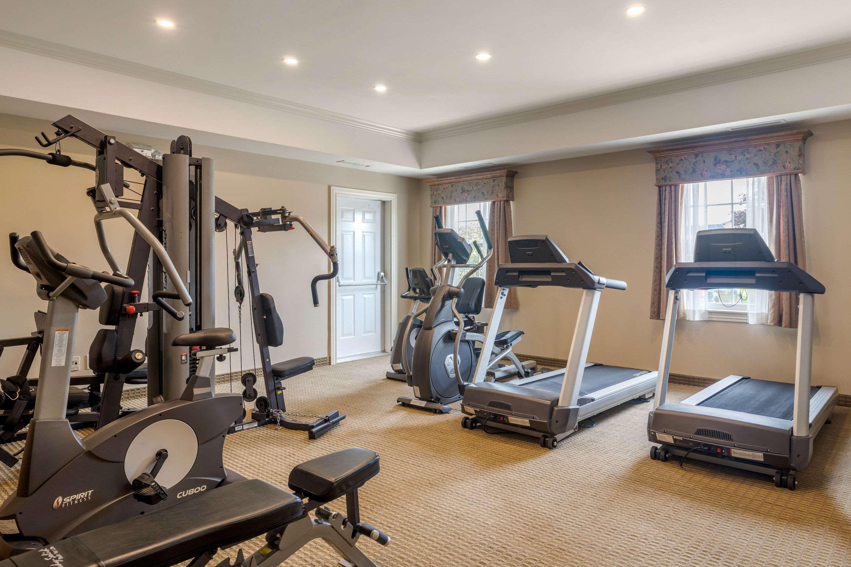 Quality Inn & Suites Amsterdam Fredericton Dış mekan fotoğraf