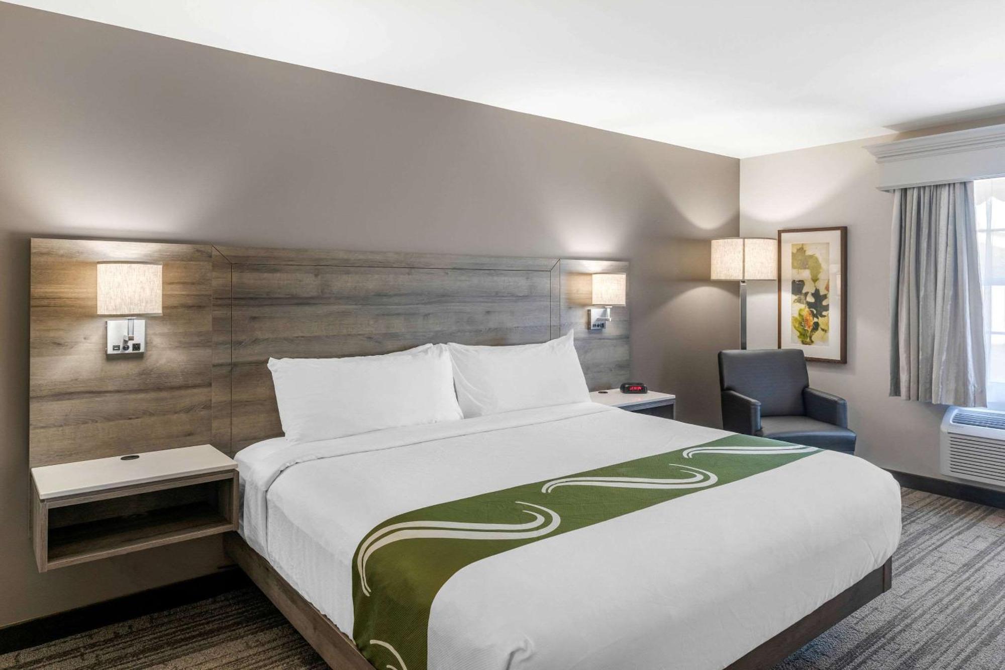 Quality Inn & Suites Amsterdam Fredericton Dış mekan fotoğraf