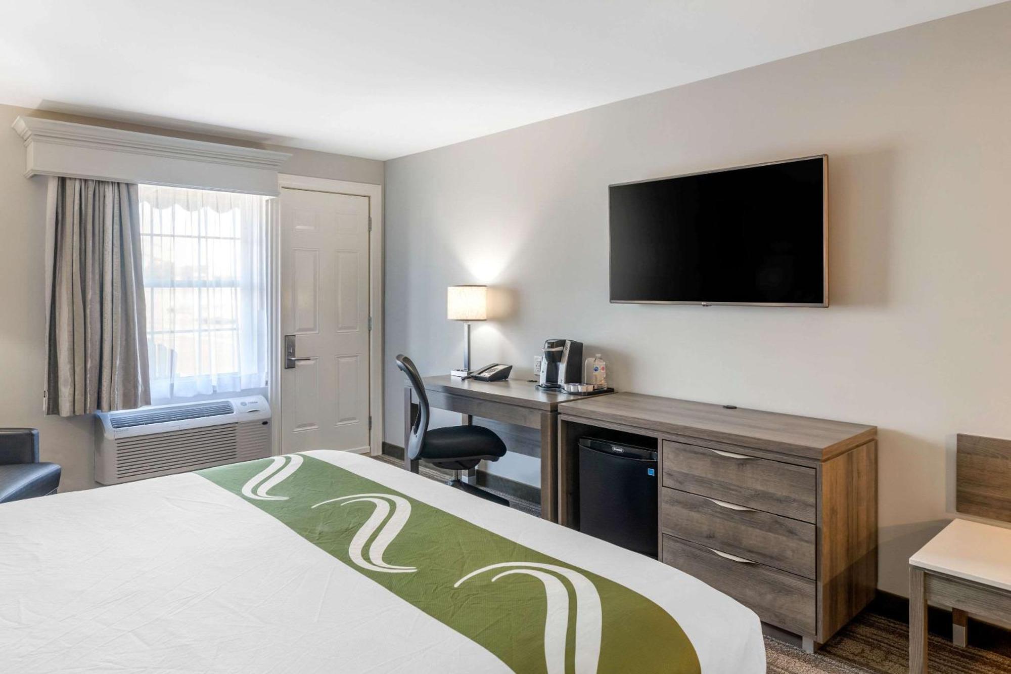 Quality Inn & Suites Amsterdam Fredericton Dış mekan fotoğraf